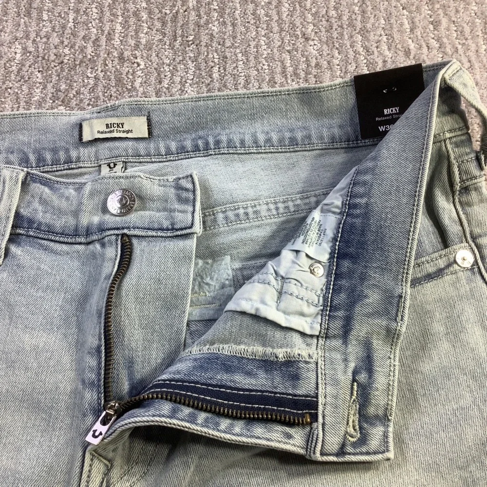 True Religion Ricky Relaxed Straight Jeans Size 36 x 34 (Actual 38 x 34 NWT)